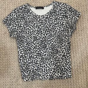 Brandy Melville Leopard Print tshirt